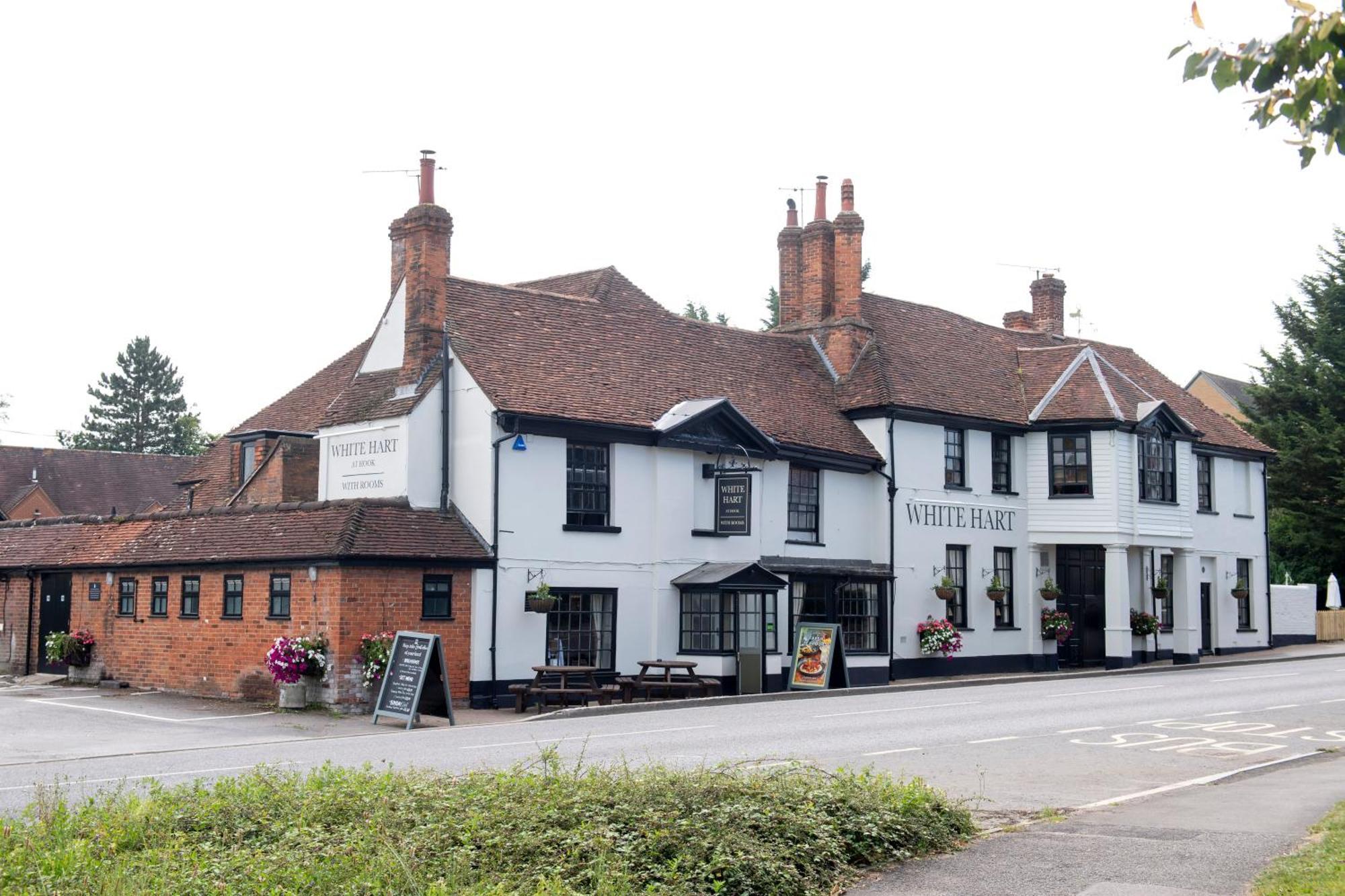 The White Hart By Innkeeper'S Collection Hook  Extérieur photo
